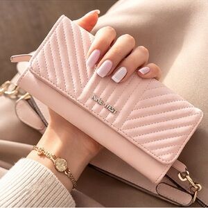 Nine West Blush Pink Quilted Wallet Zip Clutch EUC